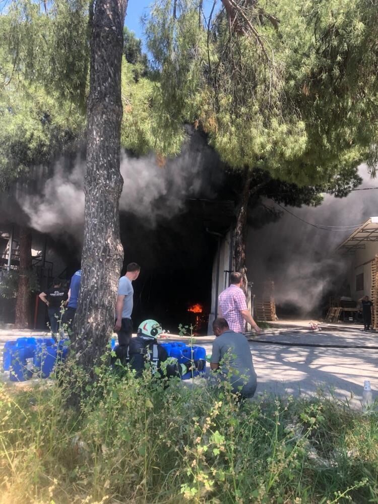 Denizli’de Kauçuk Fabrikasında Yangın (2)