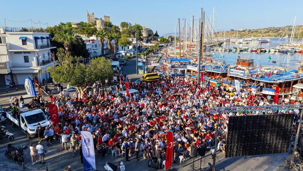 Dünya Kupası Heyecanı Bodrum Meydanı'na Taşındı (2)