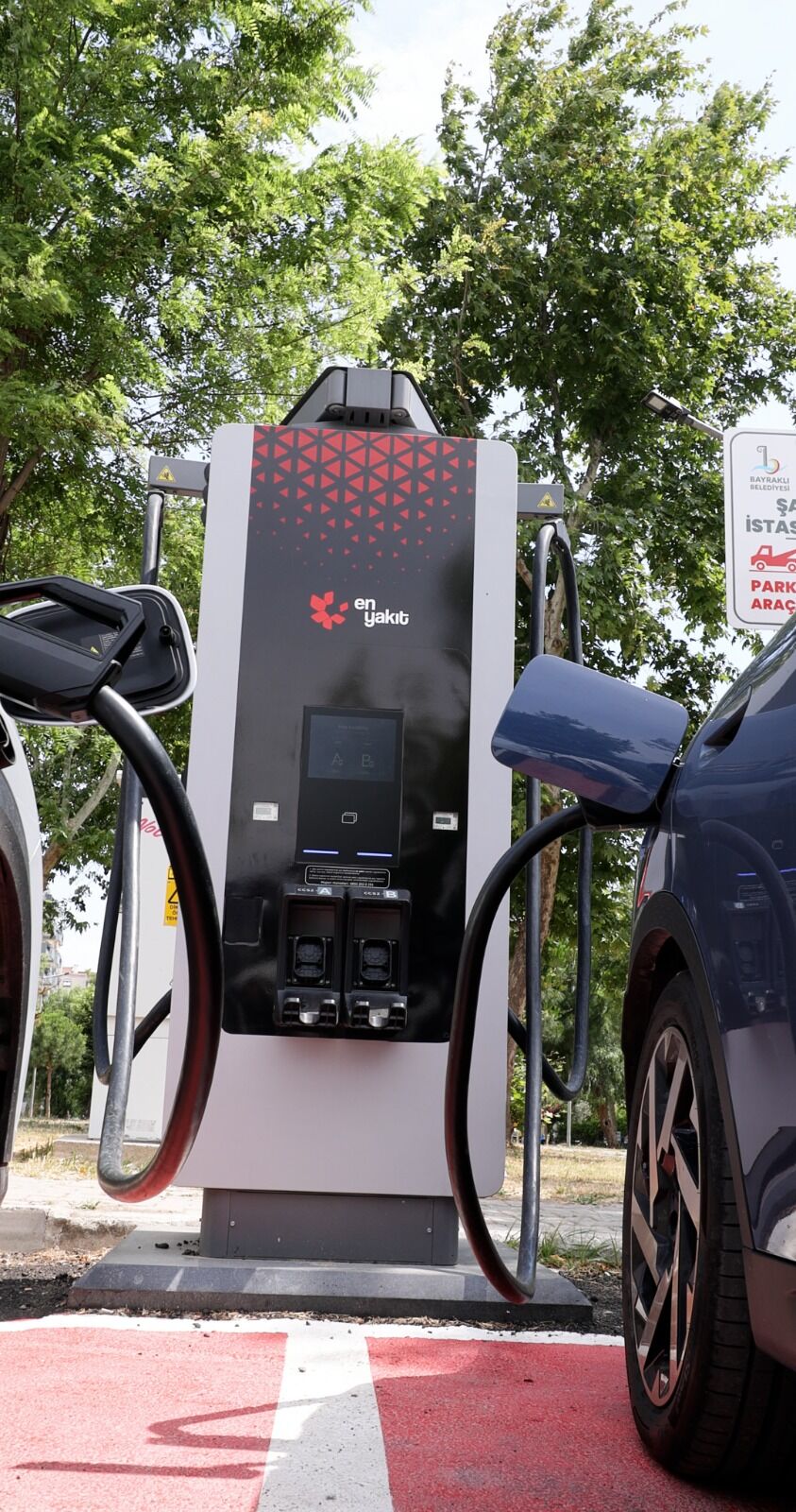 Elektrikli Araç Sahipleri Dikkat İzmir'de Yeni Şarj Istasyonları Açıldı (1)-1