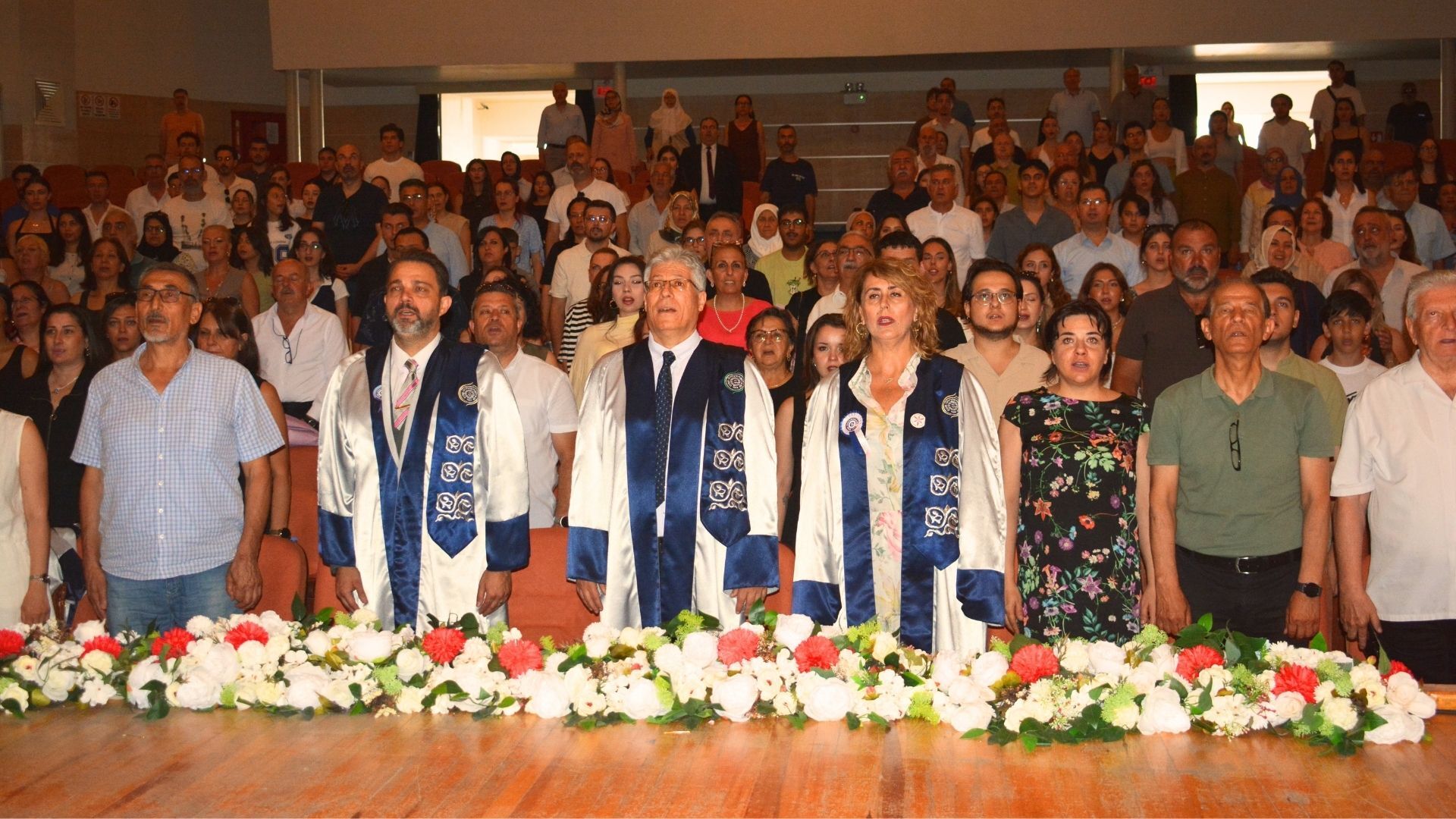 Eü Güzel Sanatlar Fakültesi Mezunlarını Uğurladı (3)