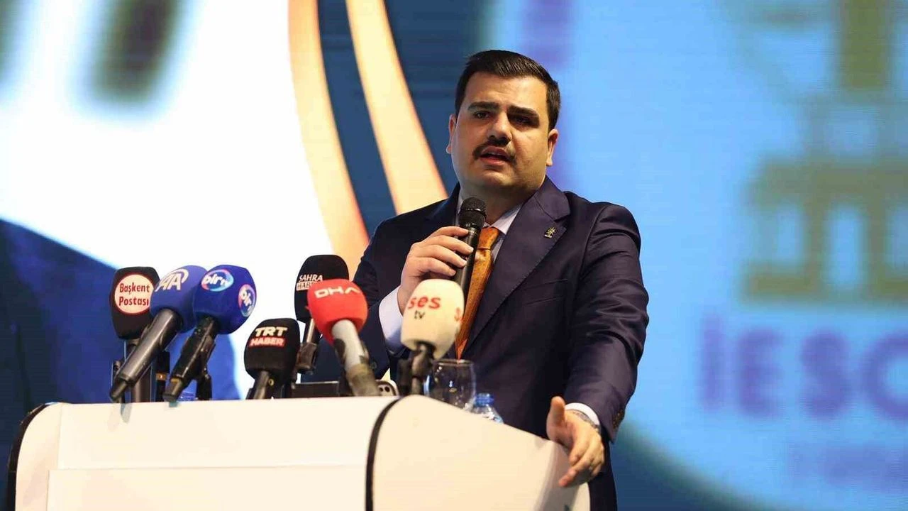 Eyyüp Kadir İnan Çeşme Projesi İzmir Ekonomisine Her Yıl 2 Milyar Dolar Getirecek!