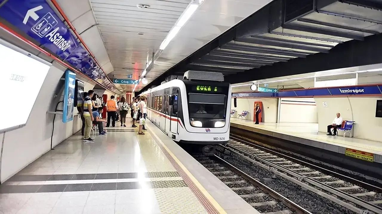 Izmir Ulaşım Yaz