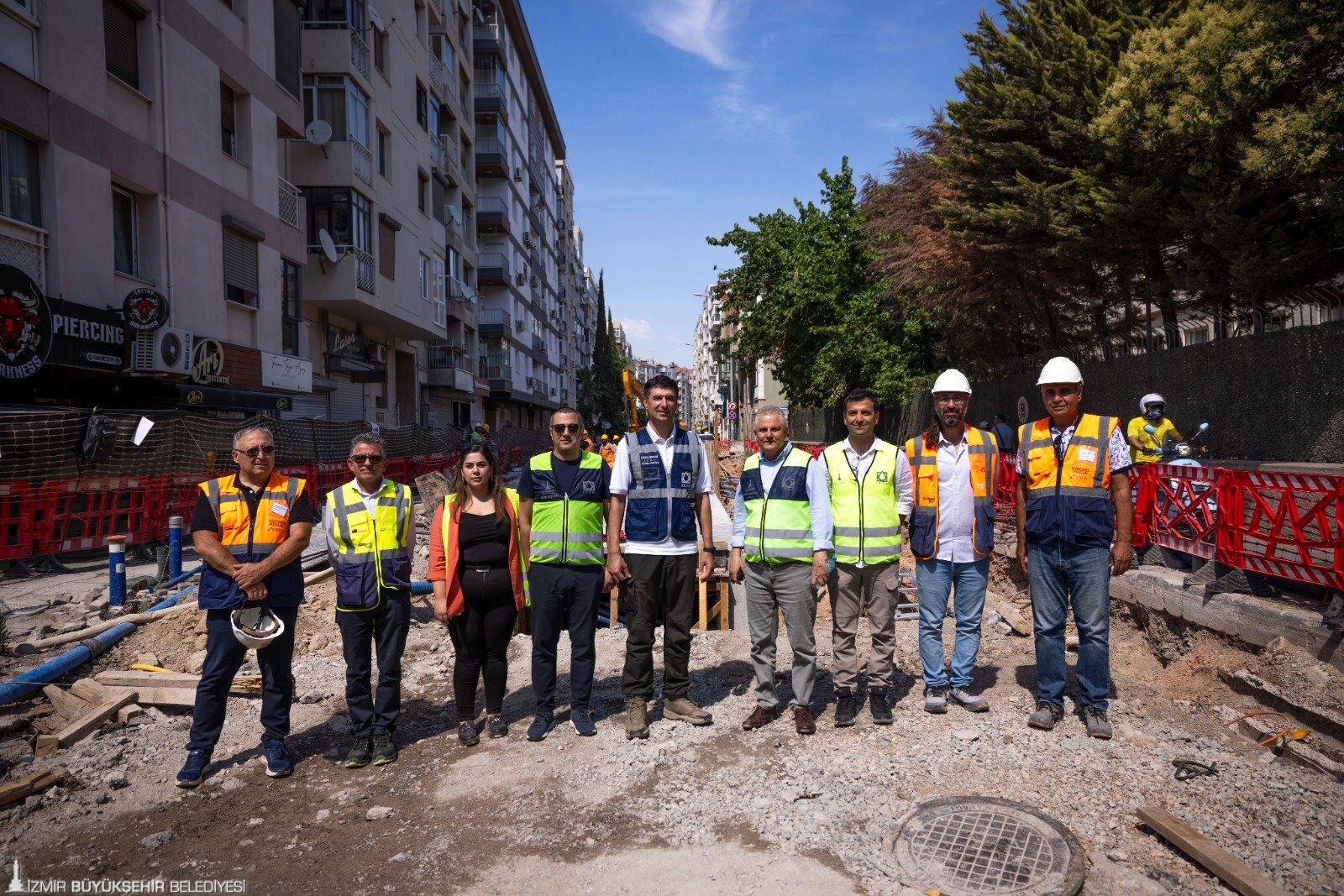 İzmir’de 3 Milyar Liralık Alt Yapı Dönüşümü Devam Ediyor (2)