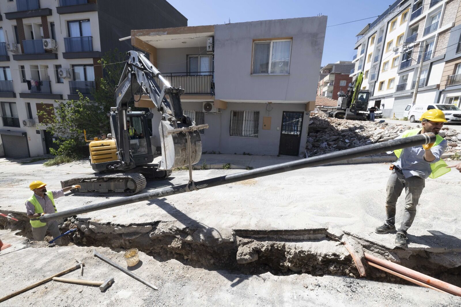 İzmir’in Su Altyapısında Dev Dönüşüm 12 Ilçede Birden Düğmeye Basıldı! (5)
