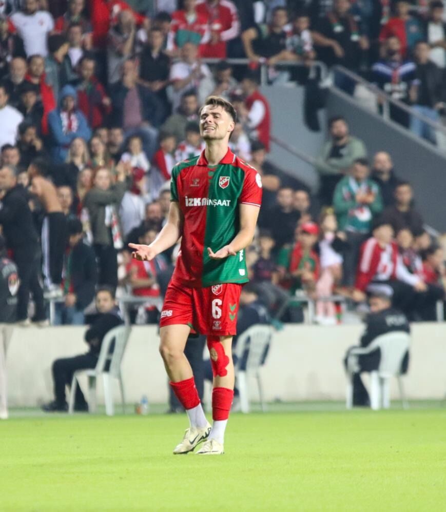 Karşıyaka, Alpay Eroğlu'nu Gelecek Sezon Kadroda Düşünüyor 111