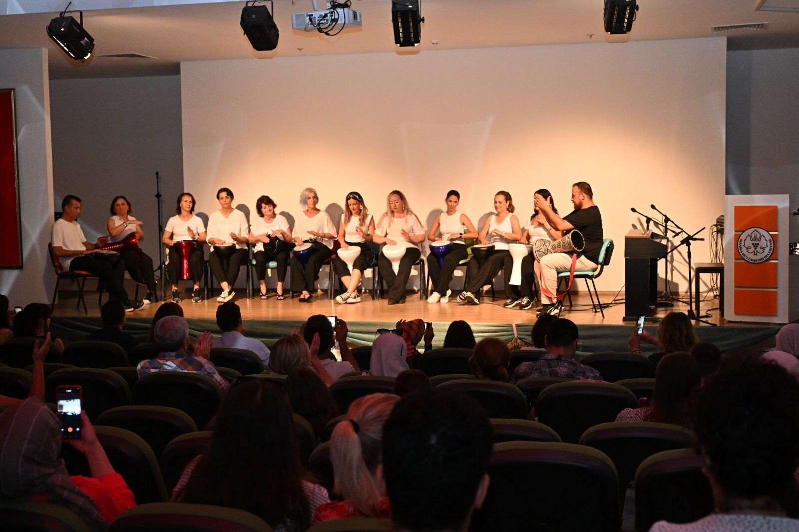 Klasik Müzikten Halk Oyunlarına Manisa’da Sanat Dolu Gece! (1)
