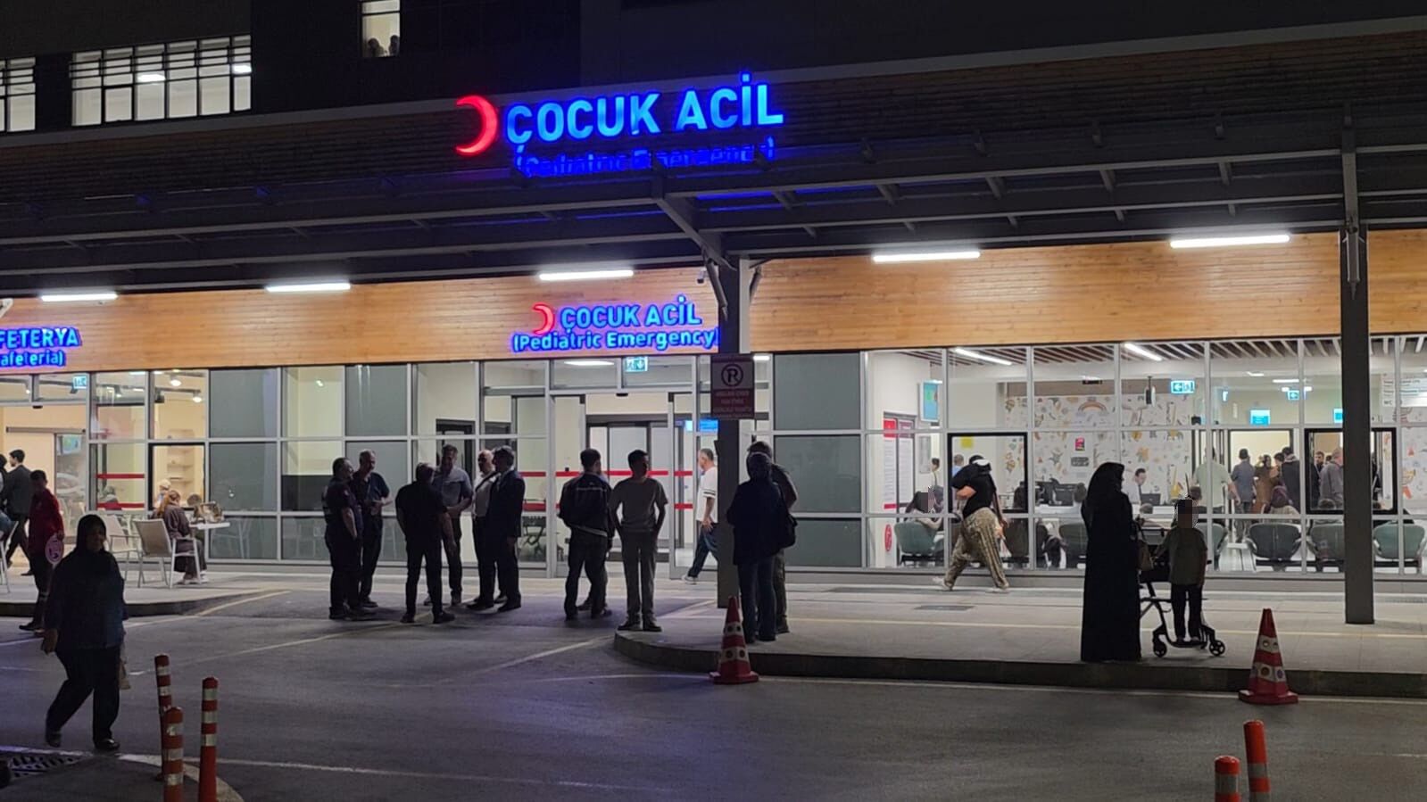 Kütahya'da Zehirlenme Şüphesi Ile Hastaneye Başvuranların Sayısı 71'E Yükseldi! (4)