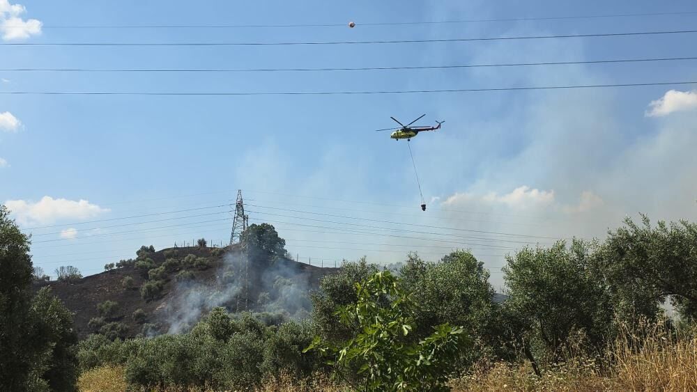 Nazilli’deki Yangına 4 Helikopterle Müdahale Ediliyor 11