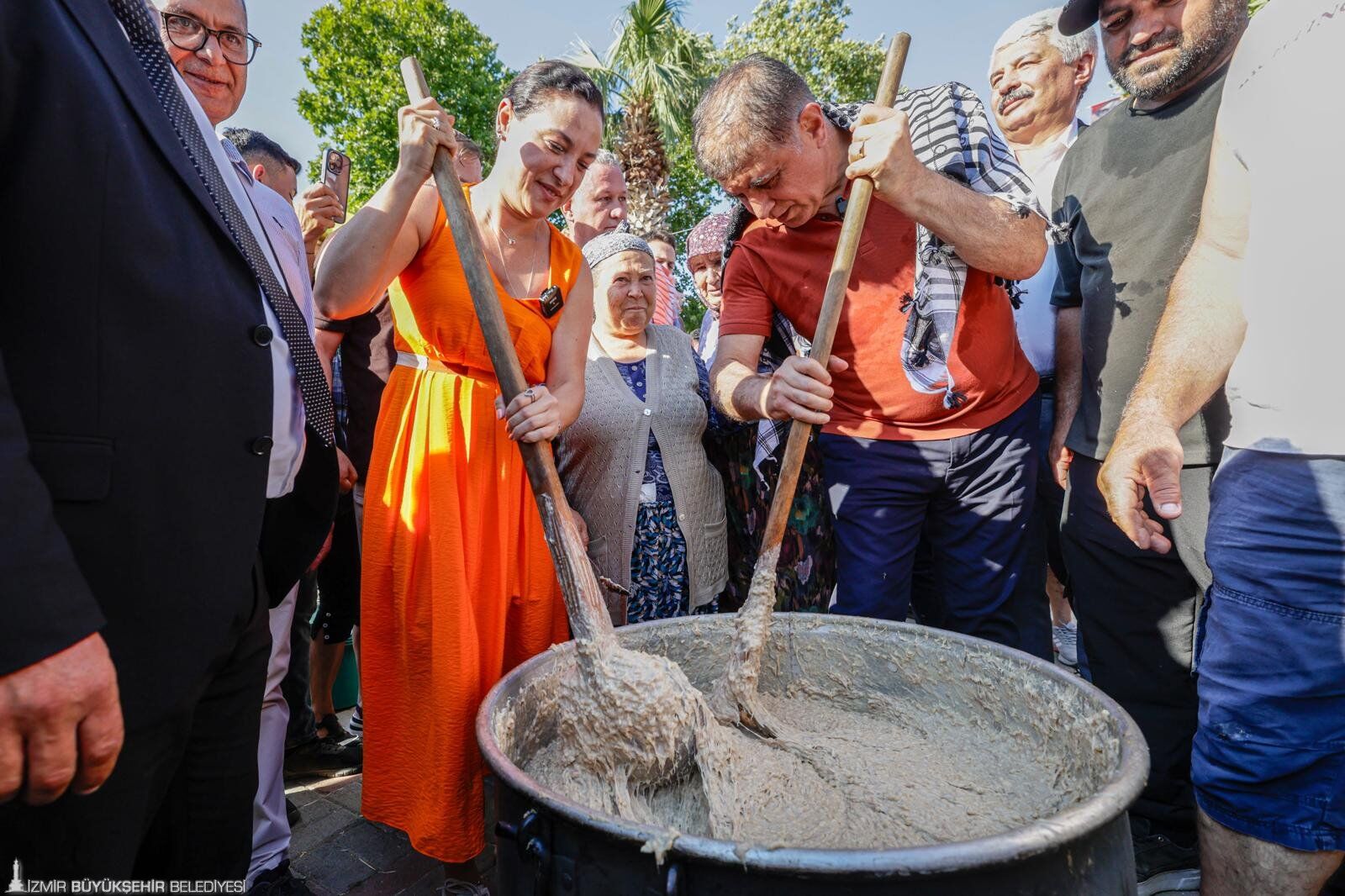 Selçuk'ta Şeftali Kokulu, Rengarenk Şenlik! (2)