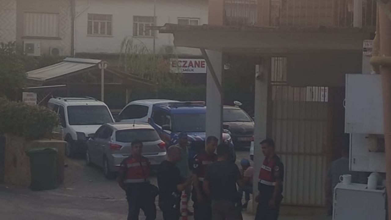 İzmir ve Aydın’da art arda kaza: Motosiklet otomobile ok gibi saplandı