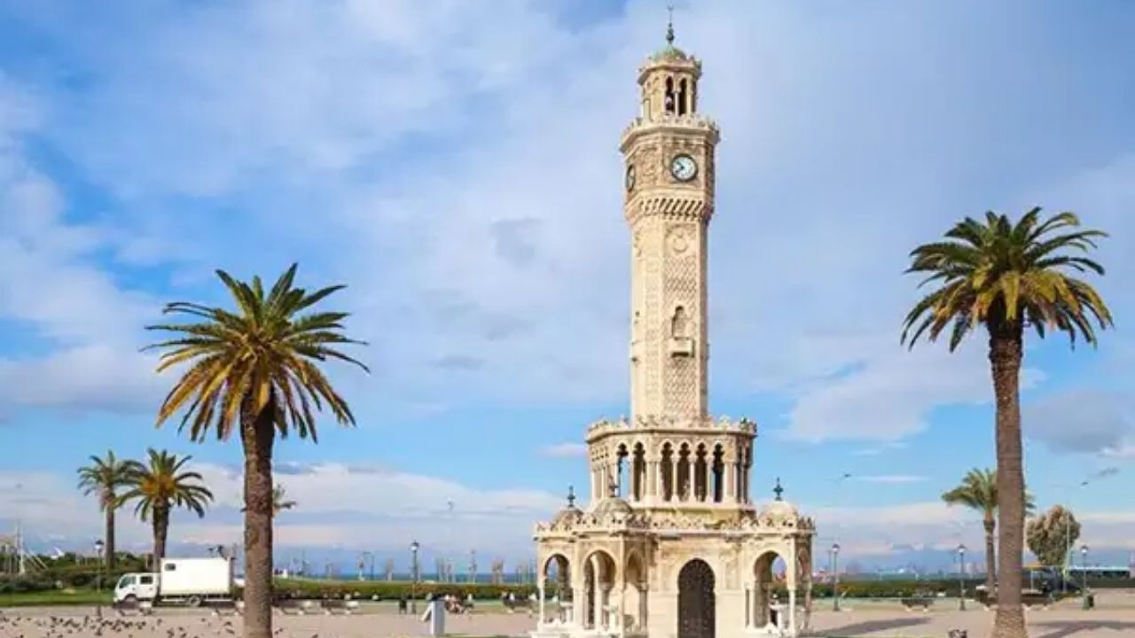 İzmir’de sıcaklıklar 34 dereceye çıkacak: Gün gün hava durumu