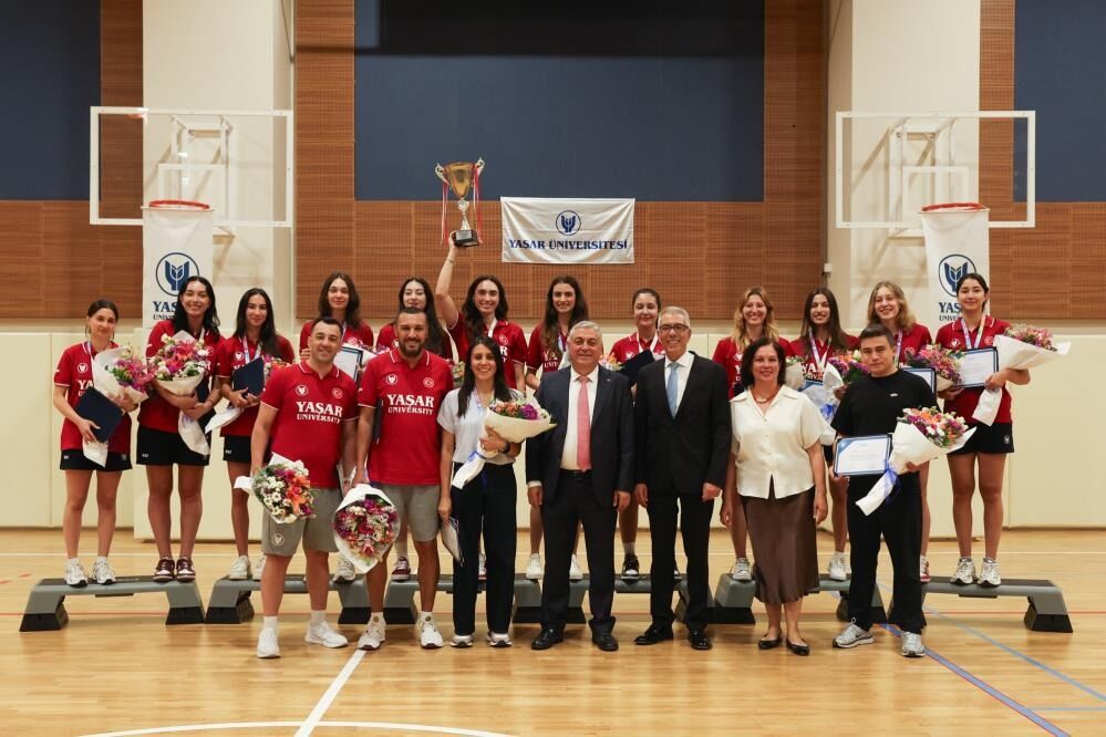 Yaşar'ın Sultanları Türkiye Şampiyonu 33