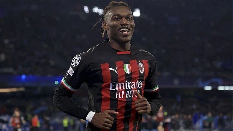 1Galatasaray Leao Transferi Için Fenerbahçe Ile Yarışıyor Rafael Leao Hangi Takıma Transfer Olacak