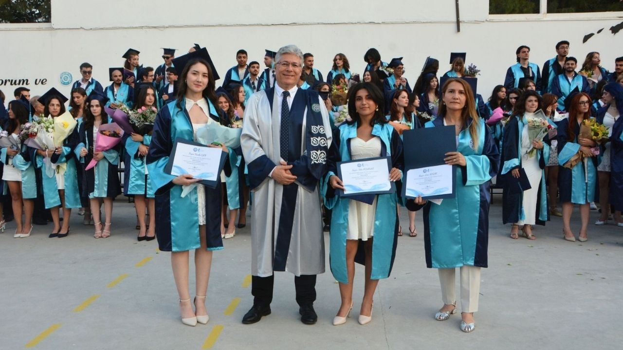 Ege Üniversitesi Mezuniyet Eğlence 2