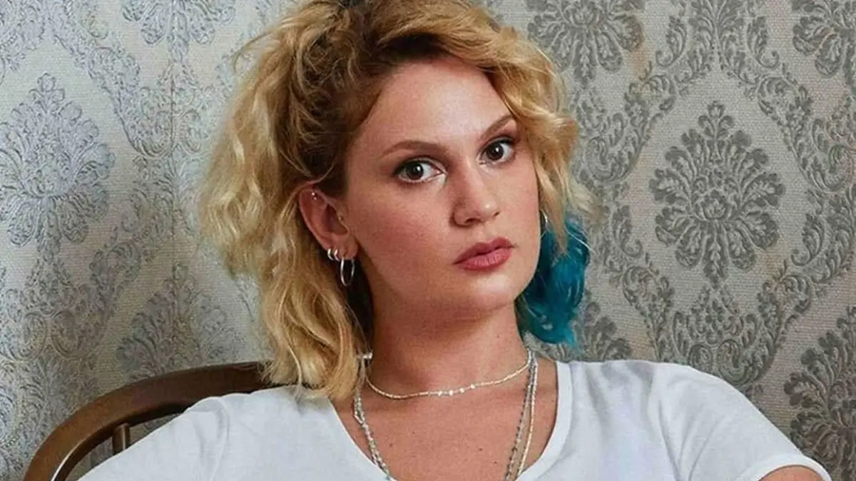 Farah Zeynep Deniz Göktaş 1