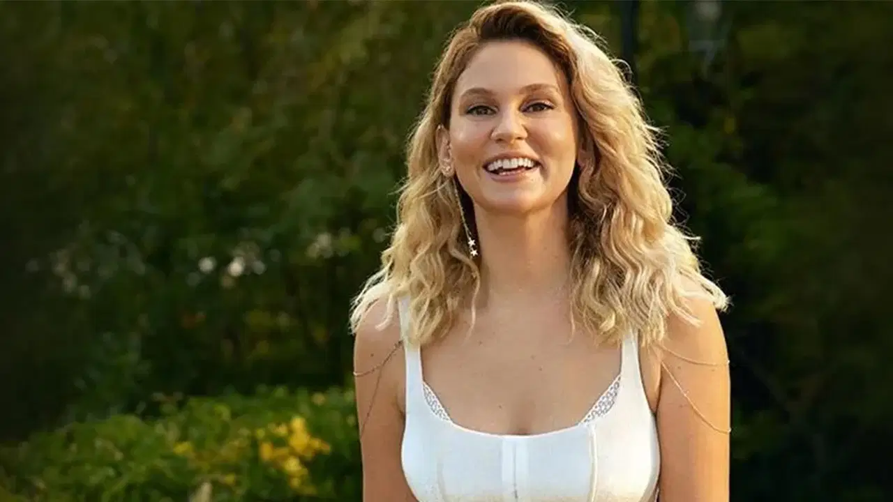 Farah Zeynep Deniz Göktaş 2