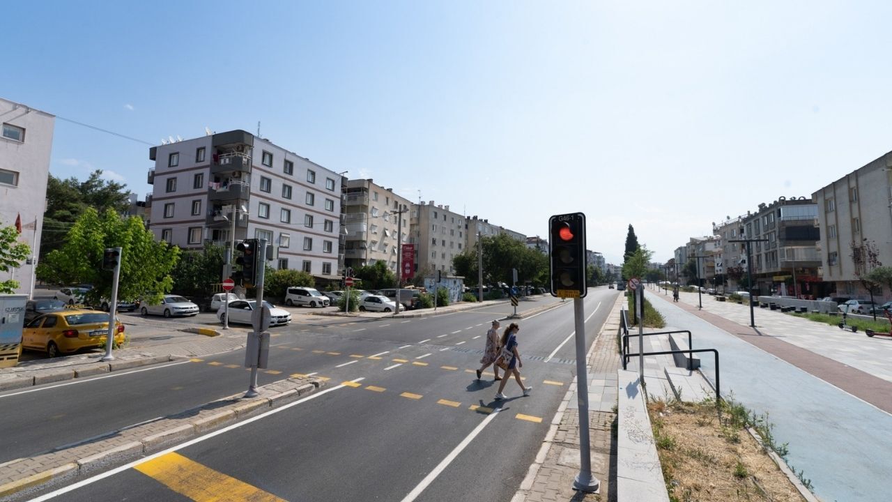 Cemil Şeboy Caddesi 3