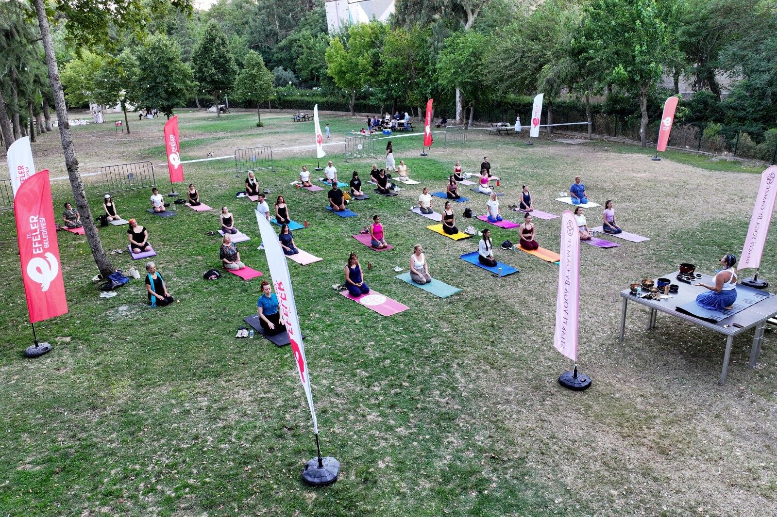 Efeler Yoga 1