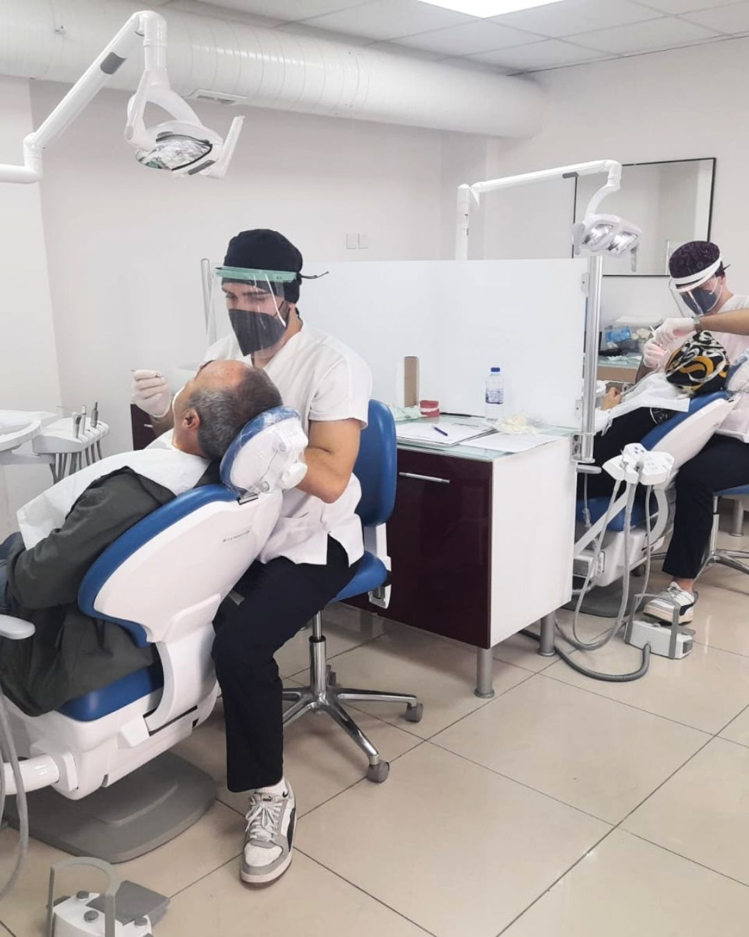 Eü Diş Hekimliği Fakültesi Kaliteli Eğitimi Ile Fark Yaratıyor (10)
