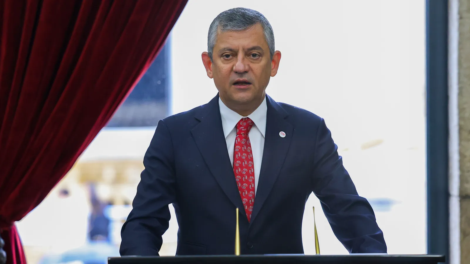 Yeni Parti Özgür Özel 4