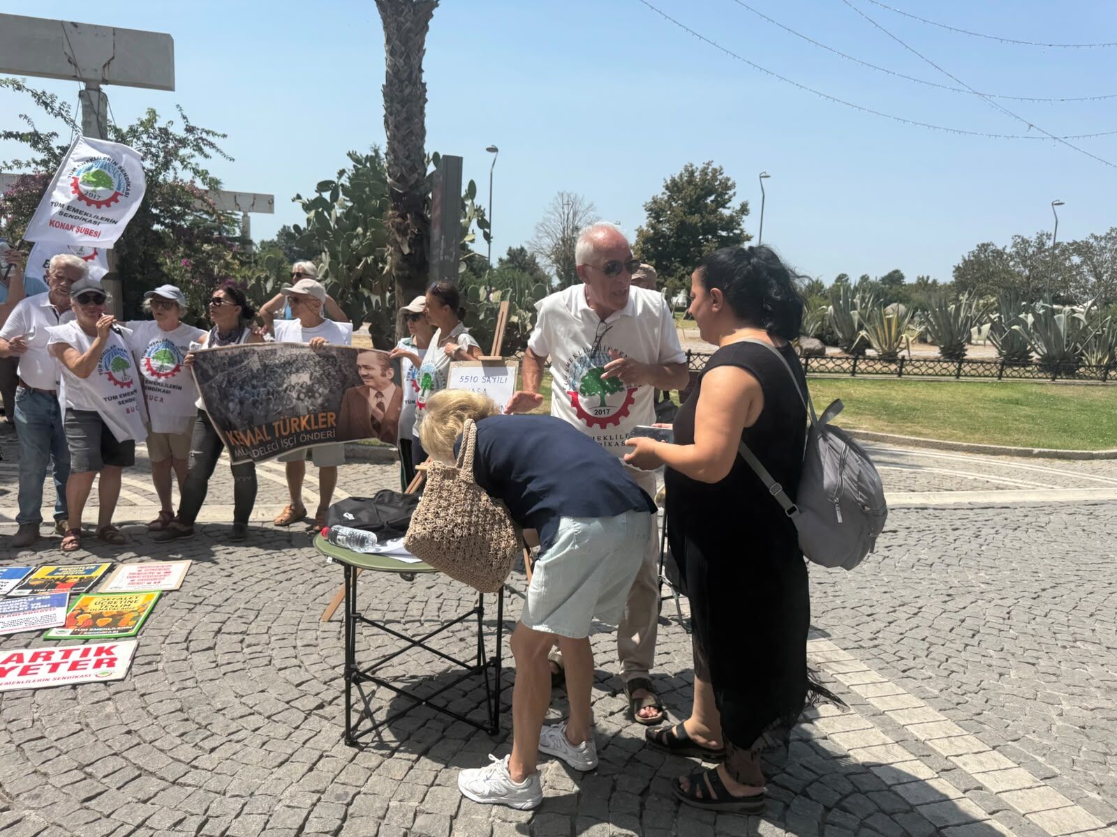 5510 Sayılı Yasa Için Ilk Adım İzmir’den Atıldı Hedef 100 Bin Imza! (3)