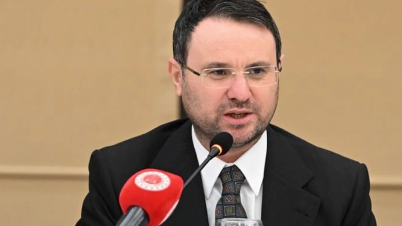 Akin Gürlek Eşi̇
