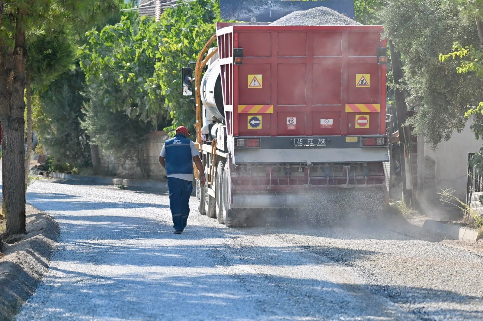 Alaşehir'de 3 Kilometrelik Yol Yenileme Tamamlandı (1)