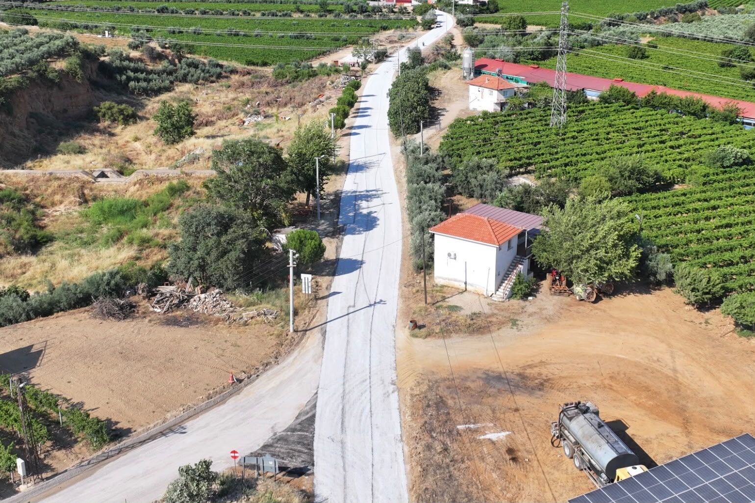 Alaşehir'de 3 Kilometrelik Yol Yenileme Tamamlandı (2)