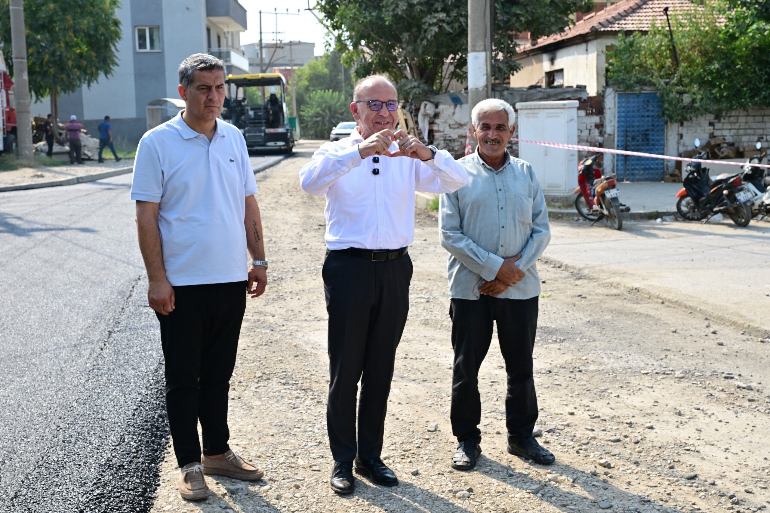 Başkan Akın Sözünü Tuttu Üreticinin Ova Yollarına Asfalt Konforu! (1)-1