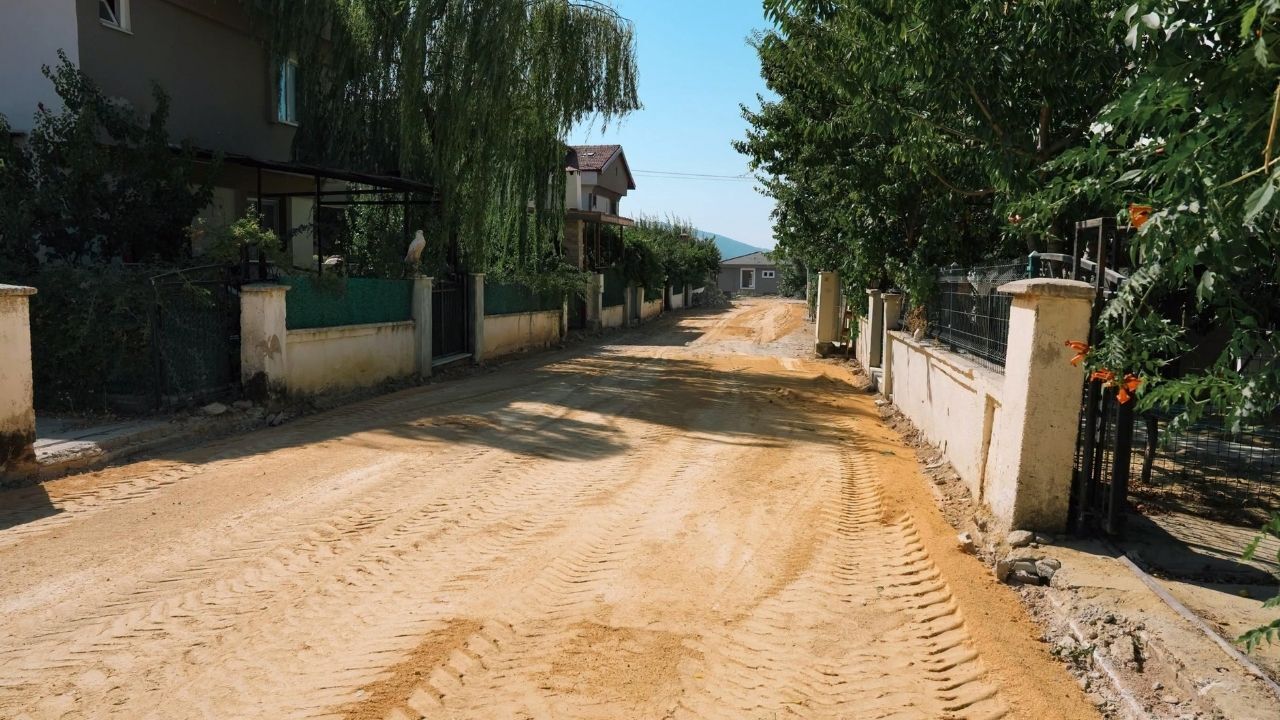 Başkan Köksal Aras Mahalleleri Gezdi1