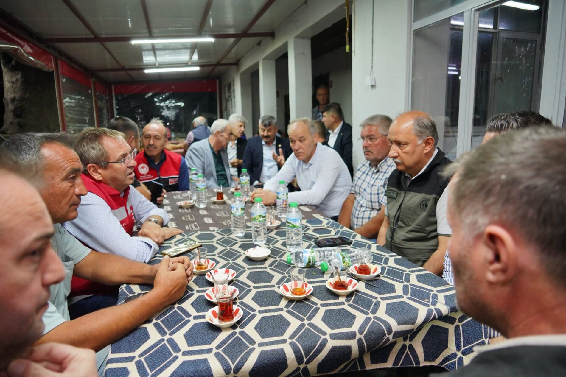 Başkan Mesut Ergin Yangınla Mücadele Ikinci Gecesinde De Aralıksız Sürüyor 11