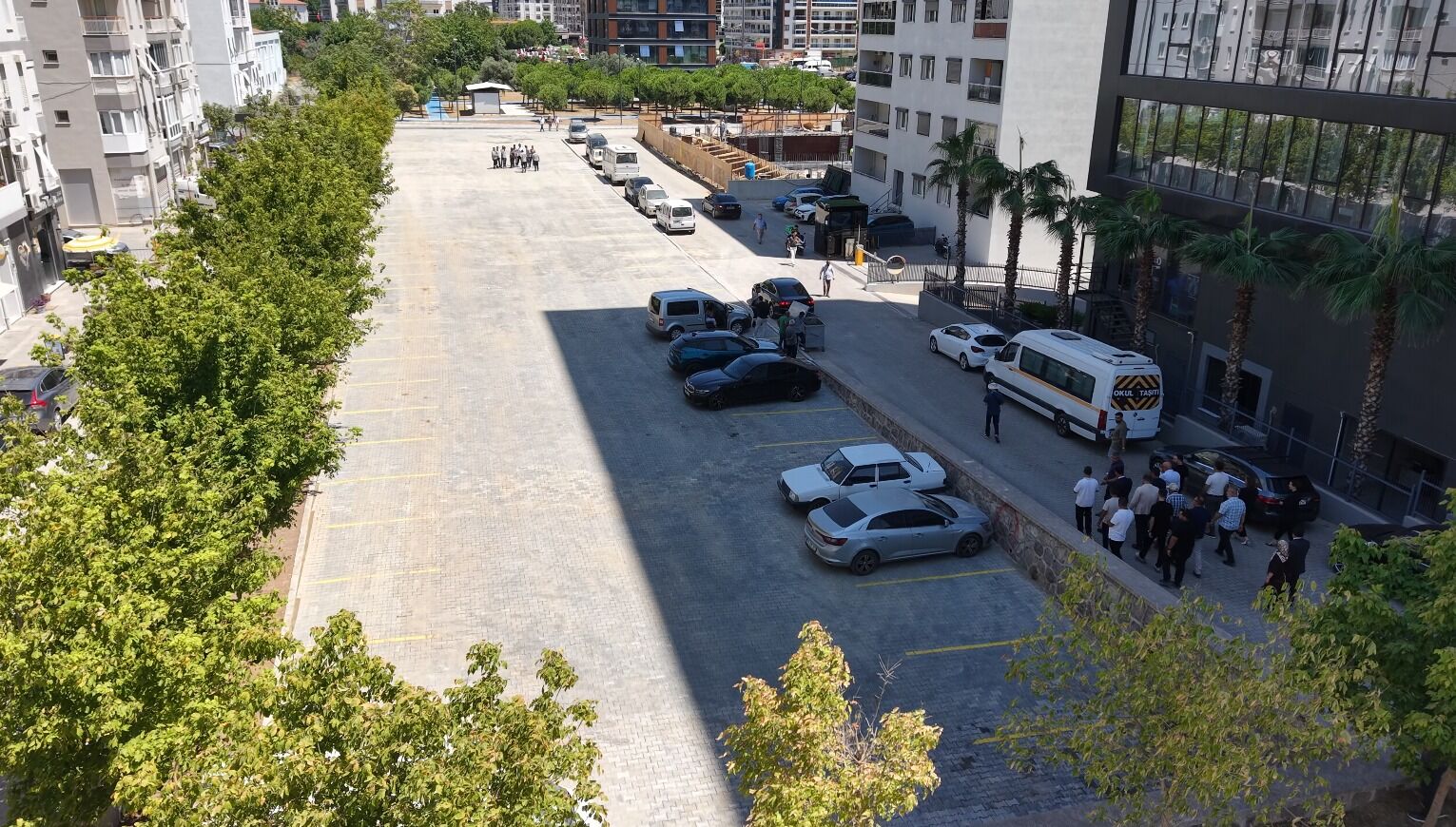 Bayraklı'ya Yeni Park Ve Otopark Hizmete Açıldı (3)