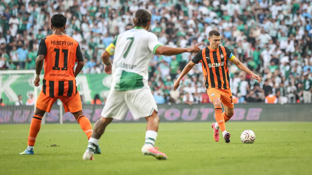 Bursa’da Arda Turan’a Büyük Sevgi! Bursaspor Shakhtar Donetsk Maçı Kaç Kaç Bitti