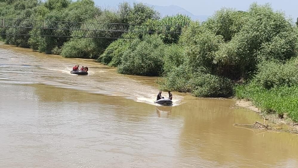 Büyük Menderes'te Ekipler Eda Ve Şahin'i Arıyor 222