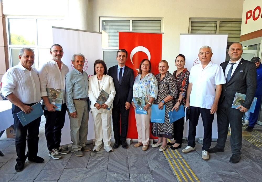 Çeşme Devlet Hastanesi'nin Acil Servisi Dayanışmayla Yenilendi 222