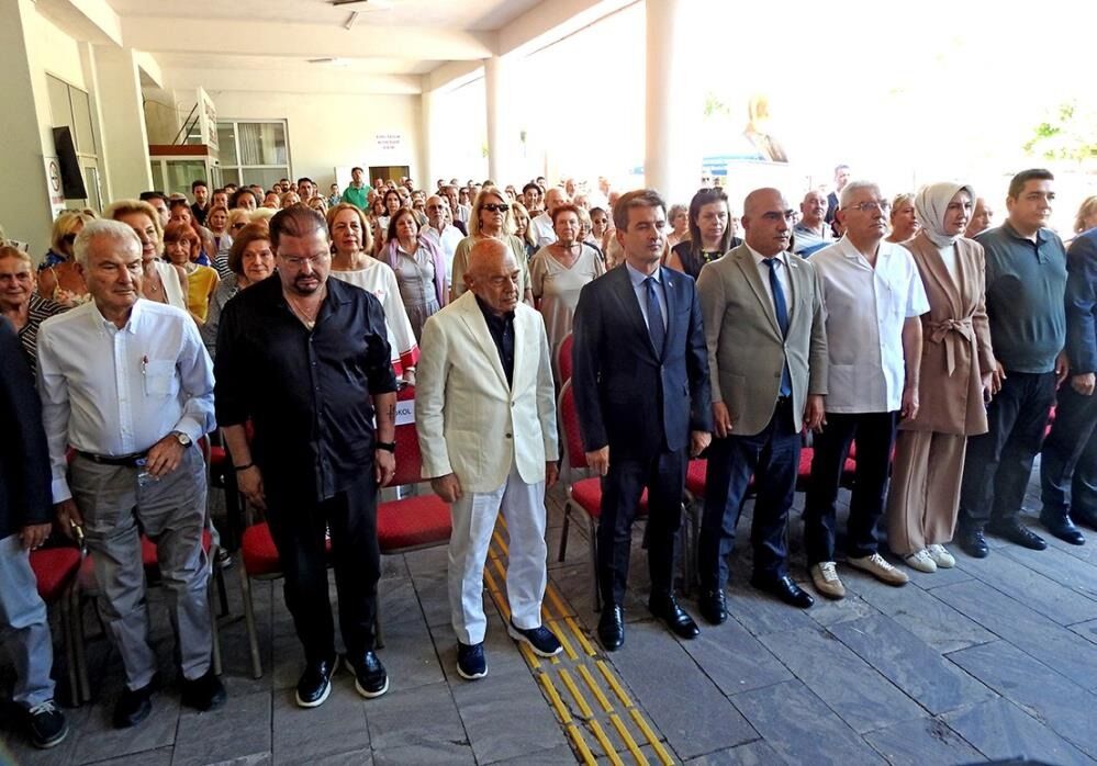 Çeşme Devlet Hastanesi'nin Acil Servisi Dayanışmayla Yenilendi
