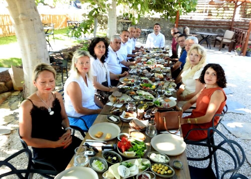 Çeşme Müftüsü Murat Yılmaz'a Veda Kahvaltısı 222