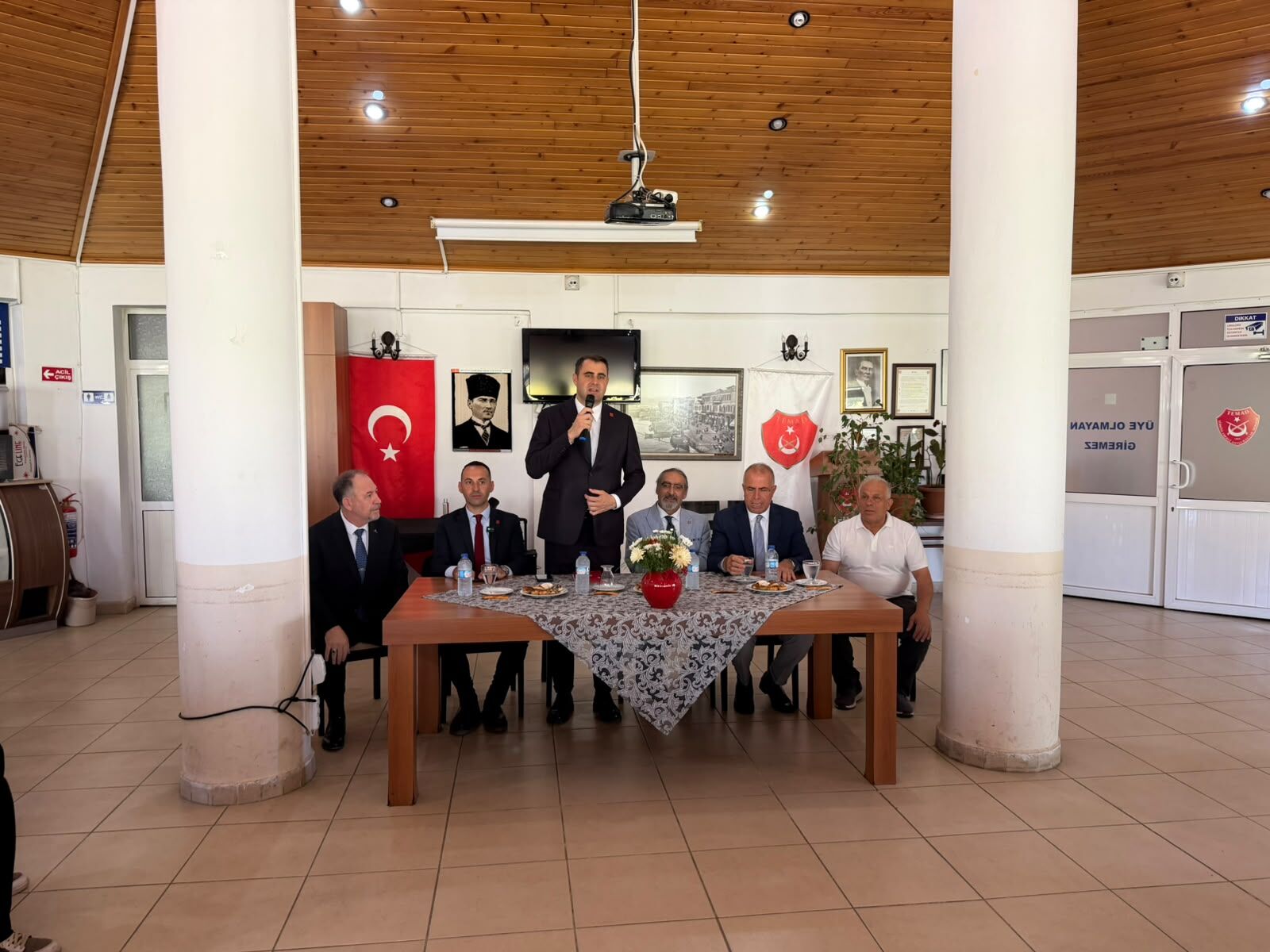Chp'li Güç Ak Parti Iktidarı Milletimizi Umursamıyor (3)