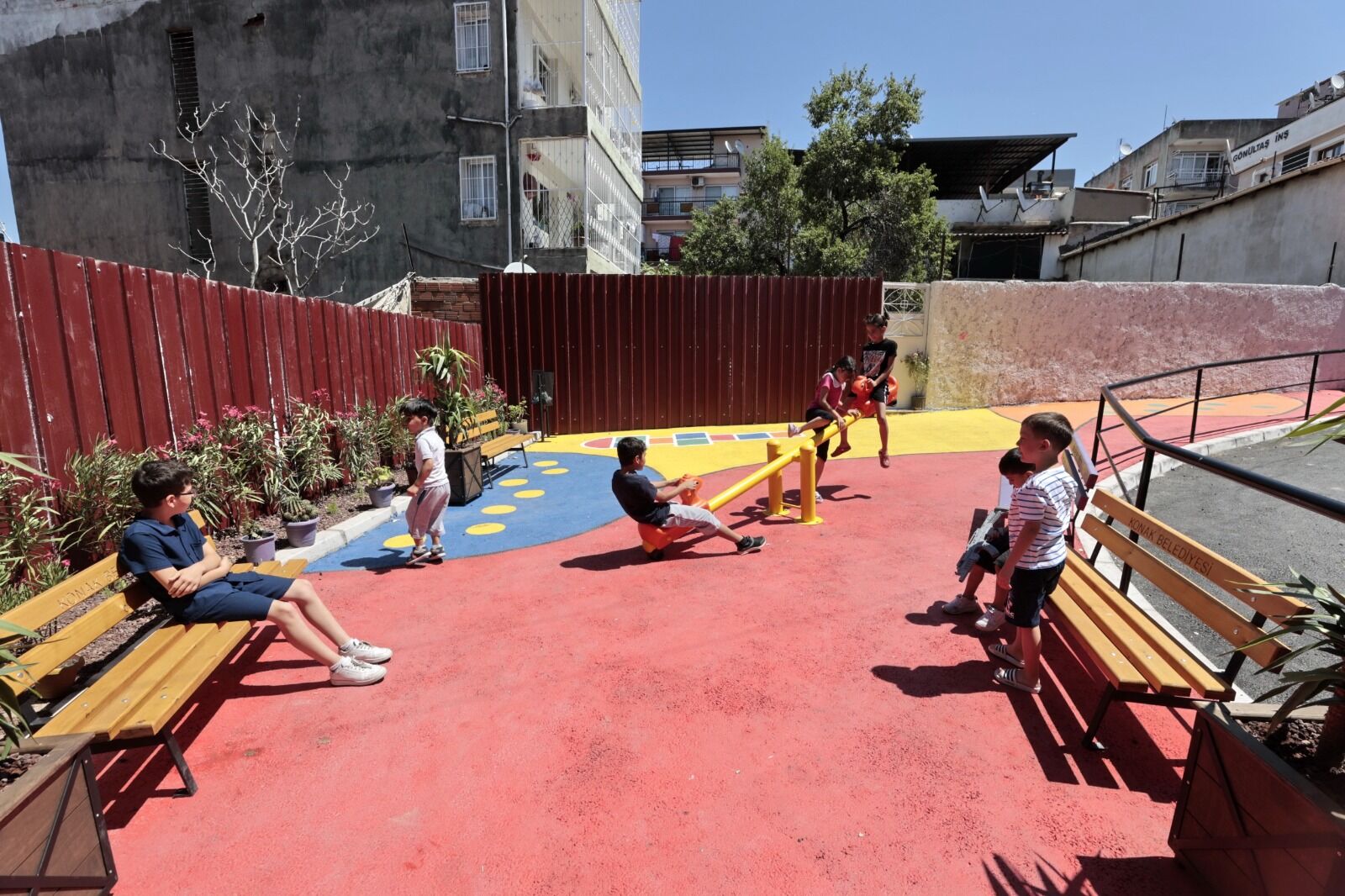 Çocuklar Istedi, Konak Belediyesi Yaptı Cep Park’lar Çok Sevildi (1)
