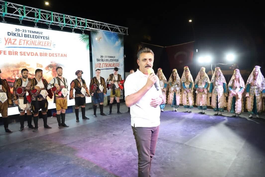 Dikili'de Yaz Etkinlikleri Dört Gün Süren Şölenle Tamamlandı (1)