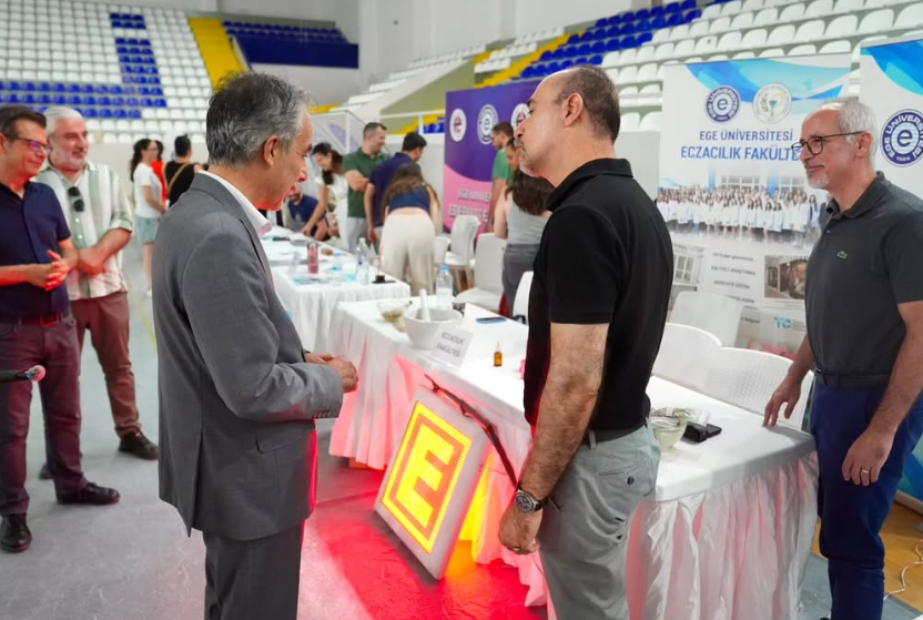 +++Ege Üniversitesinde 18. Tercih Günleri Başladı (1)