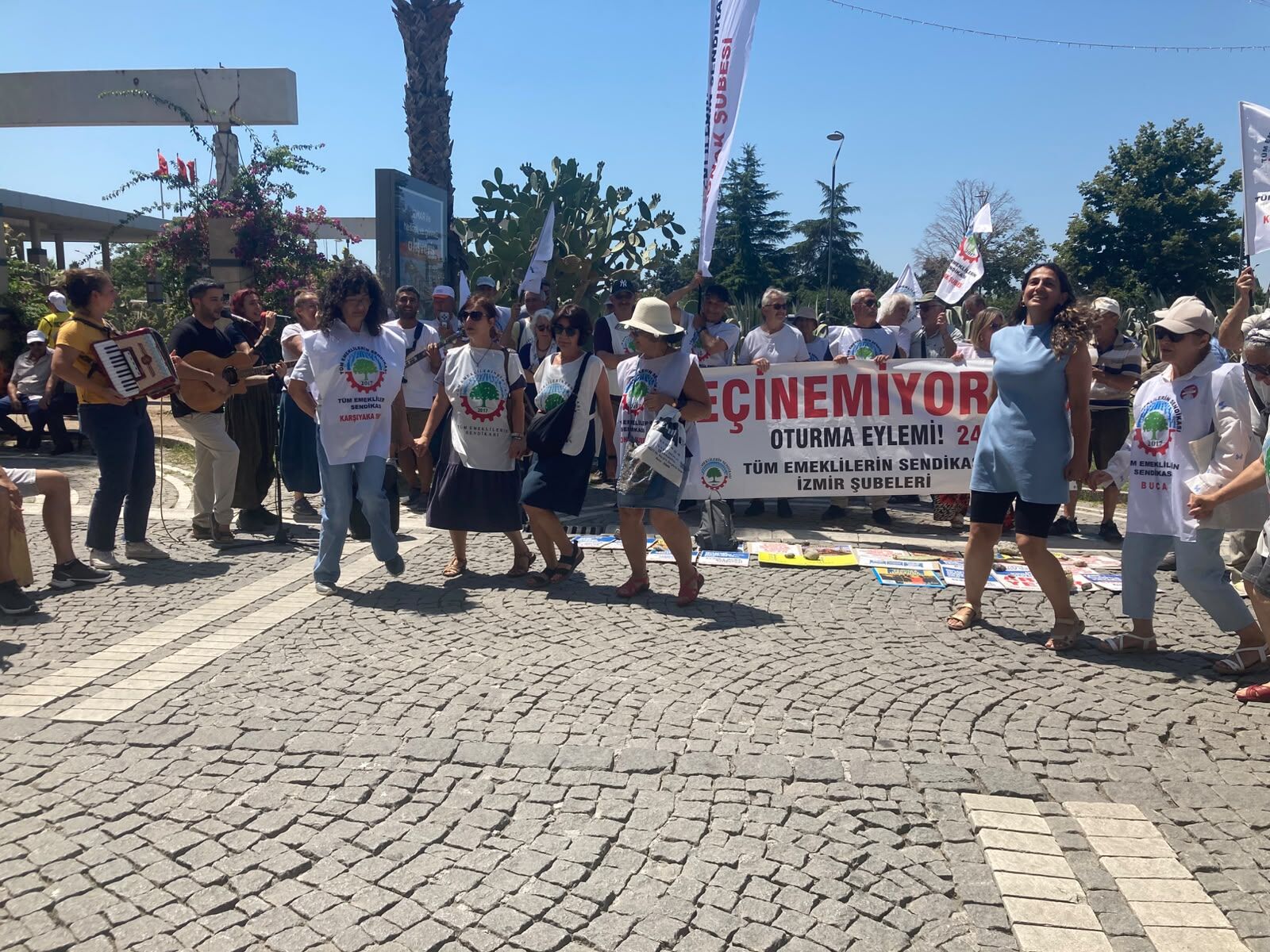 Emekliler Talepleri Karşılanana Kadar Alanda Olmaya Devam Edecek (1)