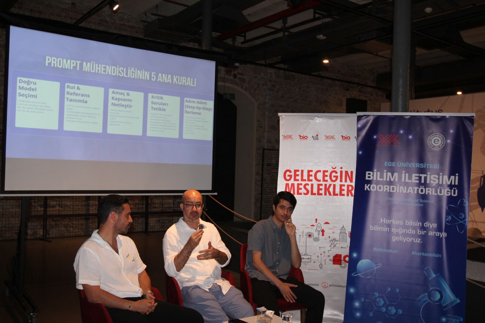 Eü'de Dijital Dönüşüm Ve Geleceğin Meslekleri Konuşuldu (1)