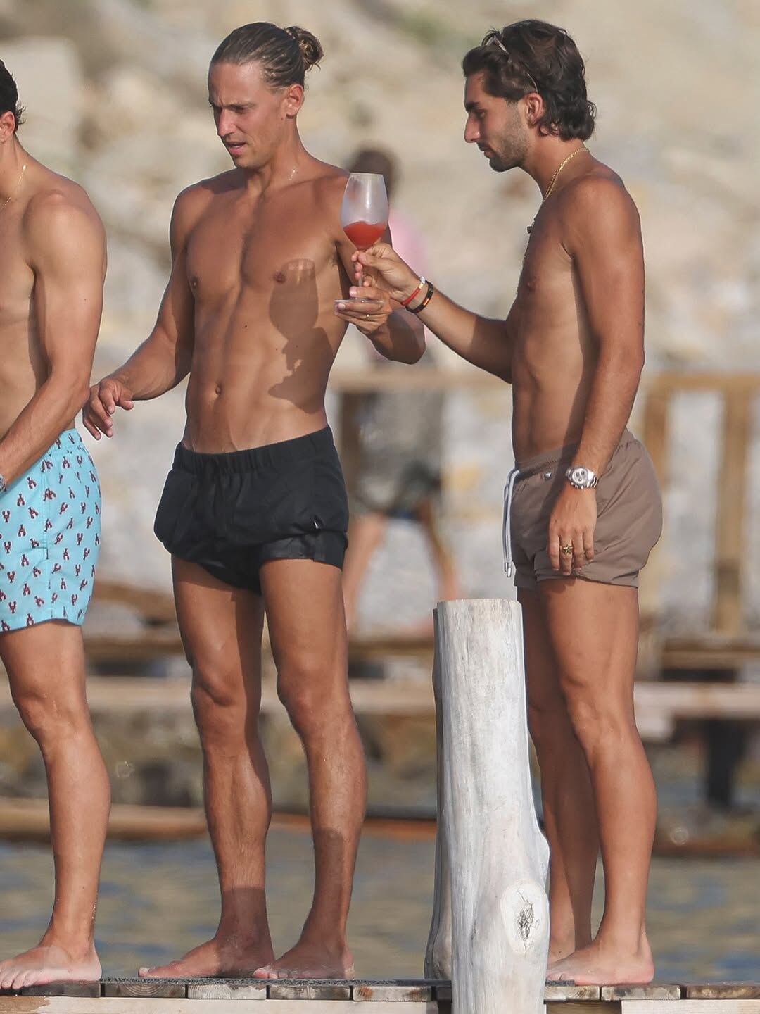 Ferran Torres Ve Marcos Liorente, Dünya Kupası Zaferlerini İbiza'da Kutluyor (2)