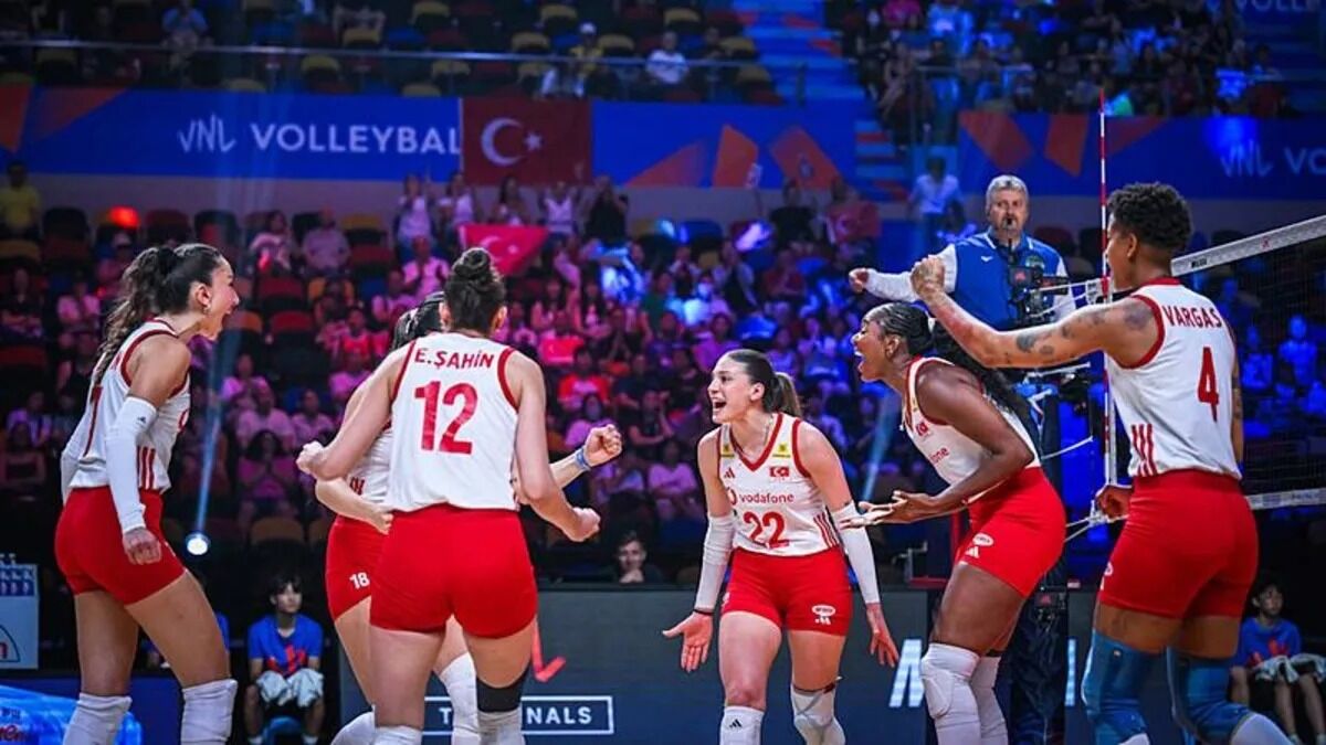 Filenin Sultanları Finalde! Türkiye, Çin'i 3 Mağlup Etti (2)