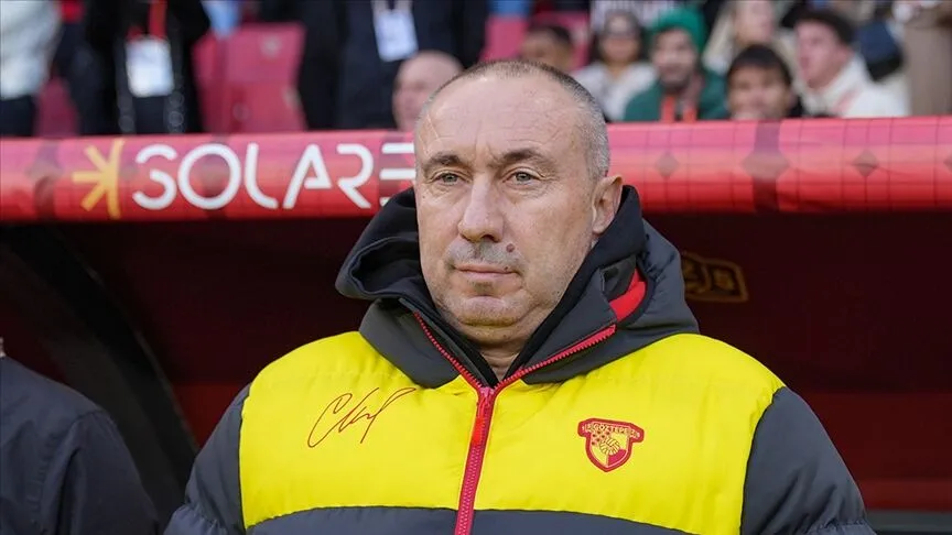 Göztepe Teknik Direktörü Stoilov Açıklamalarda Bulundu