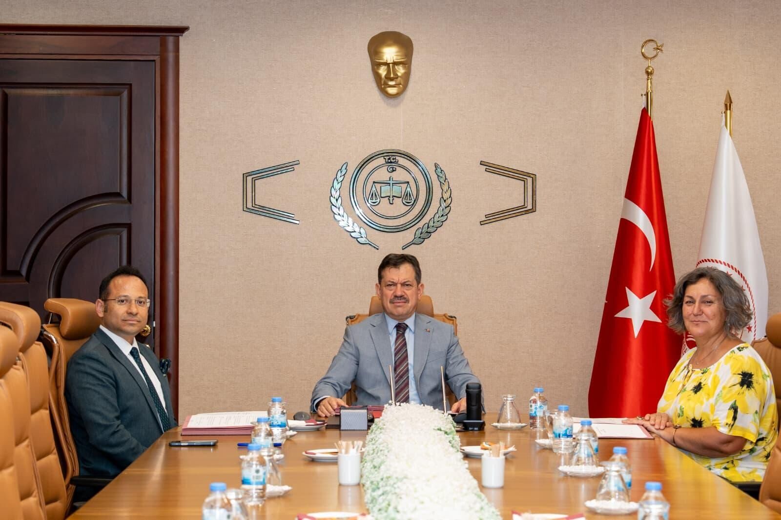 İzmi̇r Cumhuri̇yet Başsavciliği 111