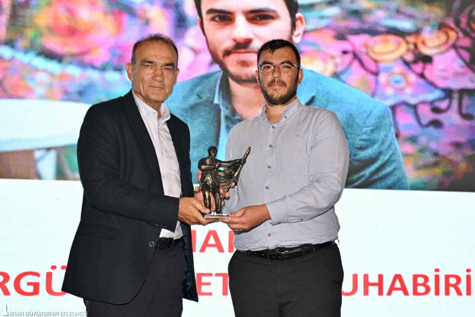 İzmir Gazeteciler Cemiyeti 80. Yılını Ödül Töreniyle Kutladı (6)