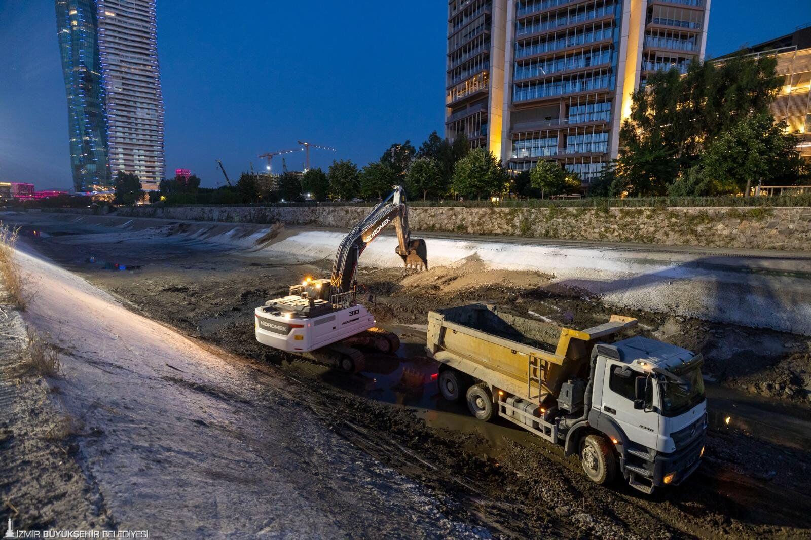 İzsu’dan Manda Çayı’nda 724 Temizlik Seferberliği (1)-1