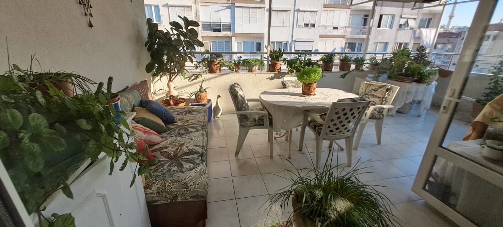 Karabağlar'da En Güzel Balkon Ve Bahçeler Ödüllendirildi (2)-1